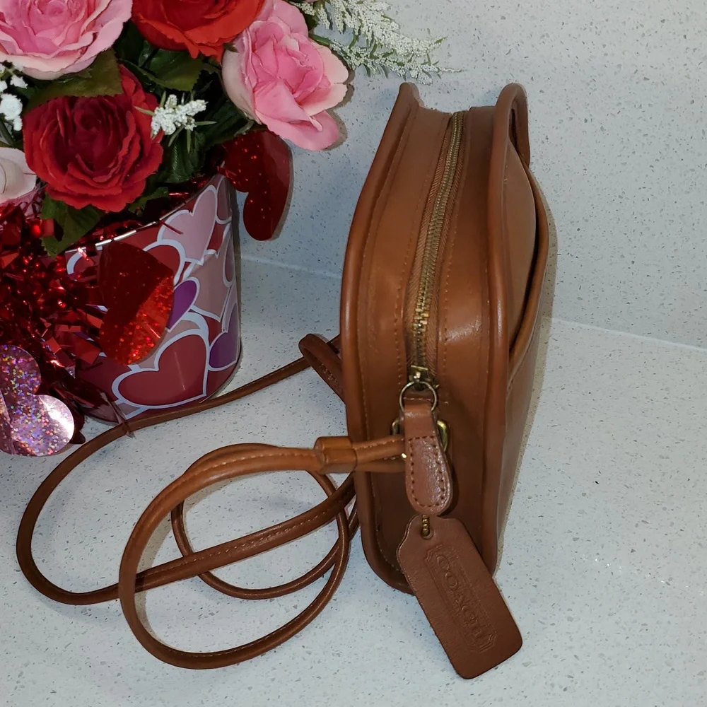 Vintage COACH Leather Crossbody